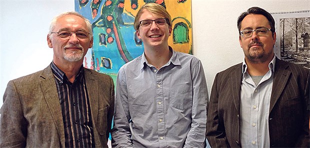 Rühmliche und unrühmliche Momente Erforschten die Geschichte der hessischen Ärzte: Benno Hafeneger, Lucas Frings, Marcus Velke (v.l.).
