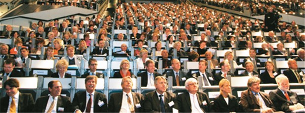 Ärzte brauchen Vertrauen und Fairness Eröffnungsveranstaltung zum Hauptstadtkongress 2010: Alles, was Rang und Namen hat, war da. © Bauchspieß