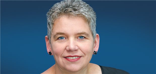 „Es fehlt der Wille zur echten Reform“, kritisiert die Präsidentin des Deutschen Pflegerats im Interview mit der „Ärzte Zeitung“.