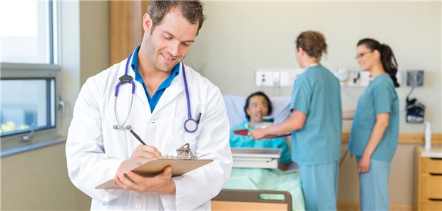 BÄK-Chef Reinhardt zur Krankenhausreform: Bund lässt Länder ins Leere laufen Es geht um Ärzte und Pflegepersonal: Vertreter von Bund und Ländern beraten am Dienstagabend in vertraulichem Rahmen die ersten Eckpunkte des Gesundheitsministeriums zur geplanten Krankenhausreform.