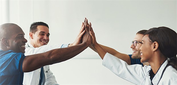Spahn legt Personalgrenzen für Kliniken per Verordnung fest Es geht voran in Sachen Personaluntergrenzen in der Klinik – wenn auch per Verordnung aus dem BMG.
