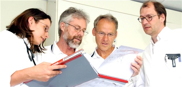 Schwierige Tarifverhandlungen für Uni-Ärzte Etwa 20.000 Ärzte arbeiten an den 23 Unikliniken.