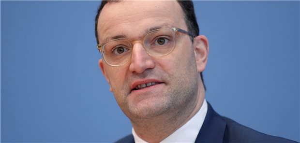 Spahn richtet Impf-Appell an Ärzte und Pflegekräfte Etwas Freude über die schnelle Entwicklung der Corona-Impfungen ist durchaus erlaubt, denkt Jens Spahn.