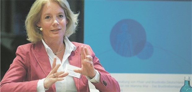 "Die Patientinnen wollen kämpfen!" Eva Schumacher-Wulf, Chef- redakteurin des BrustkrebsMagazins „Mamma Mia“