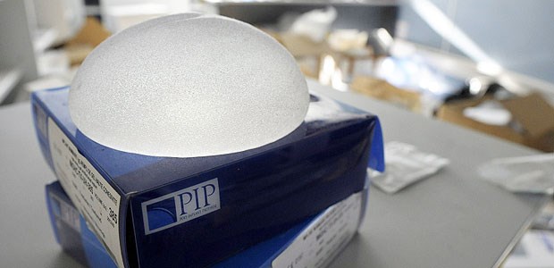 Haftstrafe für PIP-Gründer Explantation nicht nötig: Dieses Billigsilikon-Brustimplantat des Anbieters PIP wurde - anders als hunderttausende andere Exemplare - in keine weibliche Brust implantiert.