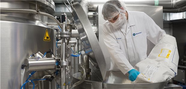 Corona-Pandemie bringt Bionorica eine Wachstumsdelle Extraktnachbearbeitung in der Herstellung bei Bionorica am Firmensitz in Neumarkt: Auch in der Produktion drehten sich nach einem starken ersten Quartal die Räder deutlich langsamer beim Phytotherapeutika-Hersteller. Bionorica SE / Stefan Hanke