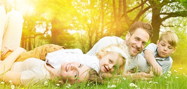 Familienglück statt Arbeitsstress: Eine Umfrage, zeigt, was Ärzten besonders wichtig ist.