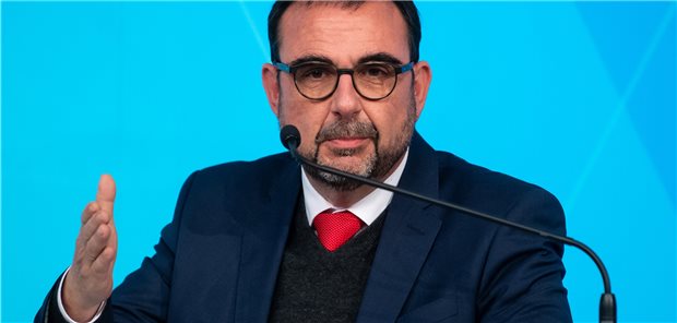 Länder fordern Runderneuerung der Fallpauschalen Fand keine Zustimmung für einen Antrag Bayerns: Landesgesundheitsminister Klaus Holetschek (CSU). Die Länderkammer verwies den Entschließungsantrag zunächst zur Beratung an die Ausschüsse.