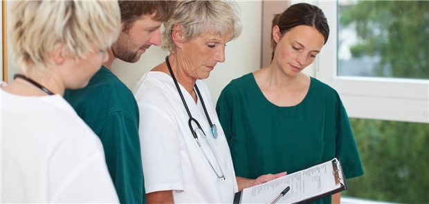 Feedback ist für Ärztinnen und Ärzte in Weiterbildung wichtig, aber es sollte zeitnah und vor allem unterstützend erfolgen.