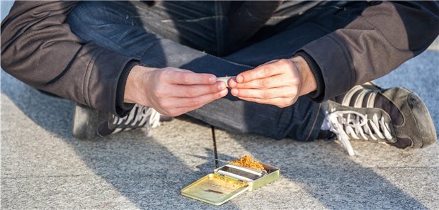 Gesundheitspolitische Lenkungswirkung von höheren Tabaksteuern hinterfragt Feinschnitt könnte auch unter den Steuersätzen des Tabaksteuermodernisierungsgesetzes günstiger bleiben als E-Dampf. Das passt vielen Suchtmedizinern nicht.