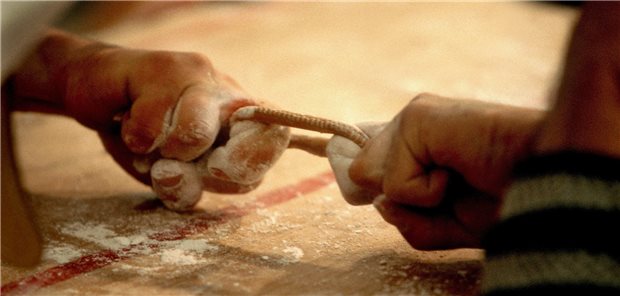 Konnektortausch: KBV will mehr Informationen von der gematik Fingerhakeln um den Konnektor: Muss er jetzt ausgetauscht werden oder nicht?