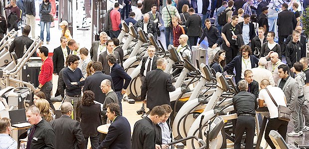 Messe zeigt Geräte-Optionen für Praxen Fitness im Fokus: Tausende von Fachbesuchern informierten sich auf der FIBO 2012 über Gerätelösungen zur Gesunderhaltung.