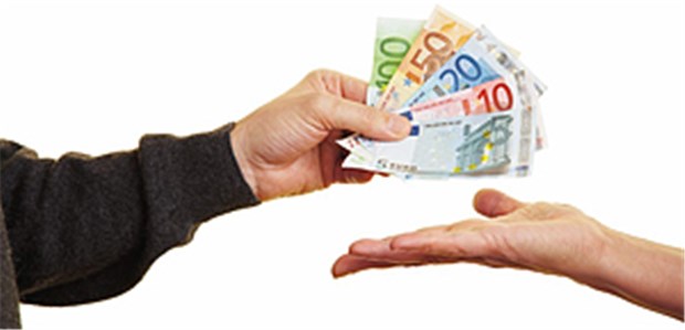 Schlechte Beratung bei offenen Immofonds: Geld zurück Fonds dicht? Hat die Bank nicht ordentlich beraten, haben Anleger gute Chancen, ihr Geld samt Zinsen zurück zu bekommen.
