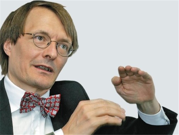 "Ärzte haben mit ihrer Kritik am Honorarsystem Recht" Fordert eine einheitliche Gebührenordnung für GKV und PKV: Professor Karl Lauterbach (SPD) im Interview mit der "Ärzte Zeitung".