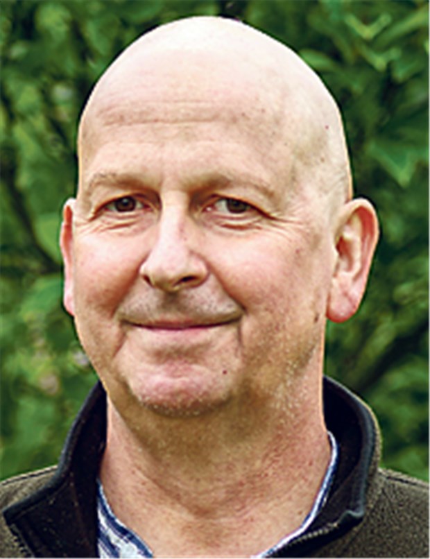 Kampf gegen Krebs und Bürokratie Fordert mehr Hilfe für Schwerstkranke: der an Krebs erkrankte Journalist Wolfgang Jorzik.