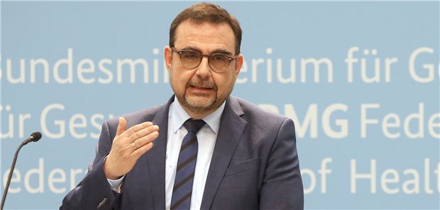 Holetschek: Versicherungsfremde Leistungen komplett über Steuermittel finanzieren Fordert von der Ampel „endlich eine klare Strategie“ für die künftige GKV-Finanzierung: Bayerns Gesundheitsminister Klaus Holetschek (CSU).