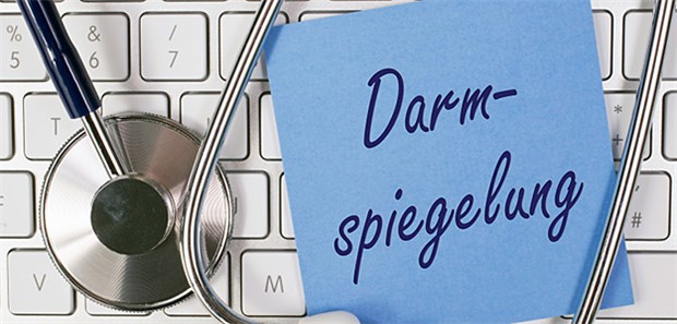 Forscher haben sich die Zeitintervalle von Nachsorge-Koloskopien angeschaut – und Abweichungen von den Leitlinien festgestellt.