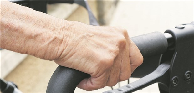 "Wir machen keine End-of-Life-Medizin!" Fortbewegung im Alter. Für viele betagte Menschen ist ihre Funktionalität mindestens genauso wichtig wie ihr Überleben.
