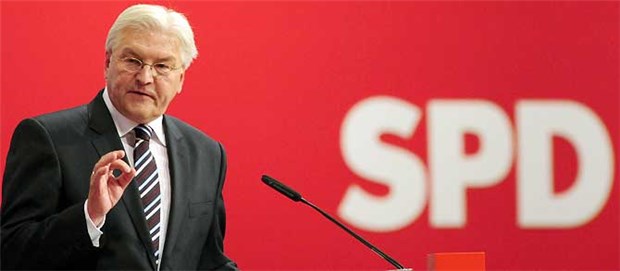 SPD feilt an ihrem Pflegekonzept Frank-Walter Steinmeier, SPD-Fraktionschef, mahnte an, dass die Pflege künftig nicht mehr so viel verpfuscht werden dürfe wie in den vergangenen beiden Jahren.