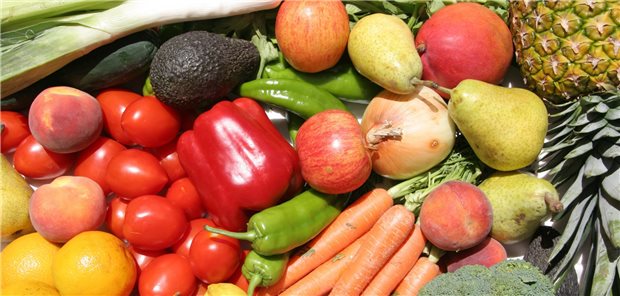 „Freie Zucker“ möglichst durch nicht-freie Zucker ersetzen, wie sie meist natürlicherweise in ganzen Früchten und Gemüse vorkommen – das könnte zum Schutz vor kardiovaskulären Erkrankungen beitragen.