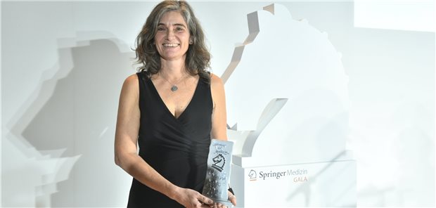 Freute sich über die Auszeichnung mit dem Charity Award für das Projekt Soulbuddies e.V., Vereinsmitbegründerin Solveigh Disselkamp-Niewiarra am Donnerstagabend in Berlin.