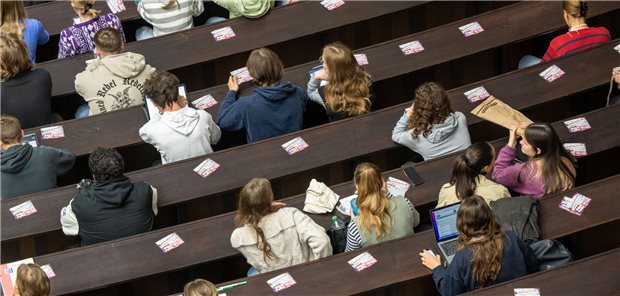 Einführungsveranstaltung in einem Audimax