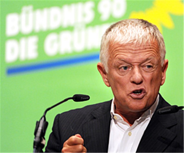 Pflege: Grüne denken bei Bürgerversicherung um Fritz Kuhn, Fraktionsvorsitzender Bündnis 90/Die Grünen, bekräftigt: Ein demografisch begründetes Sparkässle sei eine Illusion.