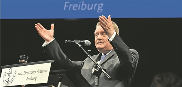 Gröhes Sonnenschein-Politik: Lob und Wiedersehensfreude Frohe Botschaft für Ärzte: Bundesgesundheitsminister Hermann Gröhe.