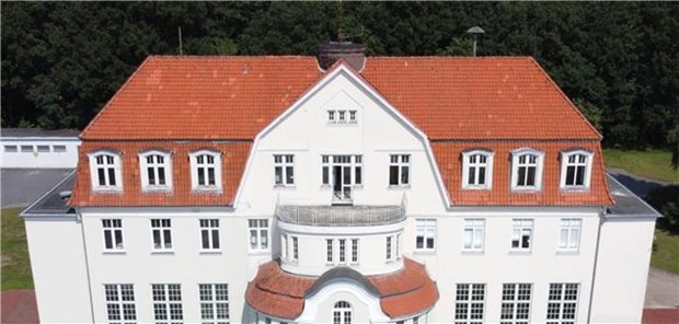 Früher Kinderheim, später Krankenhaus der Marineflieger, als regionales Versorgungszentrum komplett saniert: das RVZ Wurster Nordseeküste.