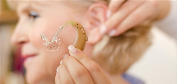 700 Millionen Euro aus eigener Tasche für Hilfsmittel Für Hörhilfen zahlten Kassenpatienten besonders häufig zu.