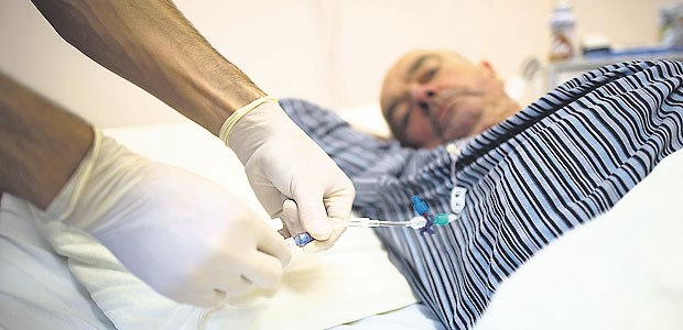 Nutzenbewertung noch nicht patientenorientiert Für Patienten in der Onkologie ist die Linderung von Krankheitssymptomen oft wichtiger als die nackte Überlebenszeit.