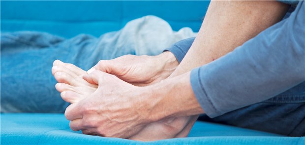 Für Patienten mit zwei oder mehr Gichtattacken im Jahr wird eine ULT stark empfohlen.