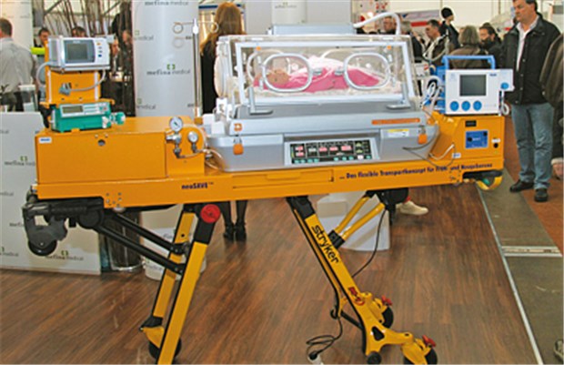Hightech vom Feinsten für den Rettungsdienst Für den Transport von Säuglingen braucht es mehr als eine einfache Trage. © reh