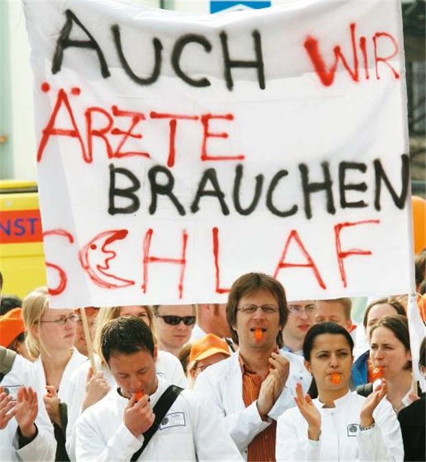 EU: Neue Regeln zu Bereitschaftsdiensten Für deutsche Klinikärzte ändert sich bei der Arbeitszeit erst einmal nichts.