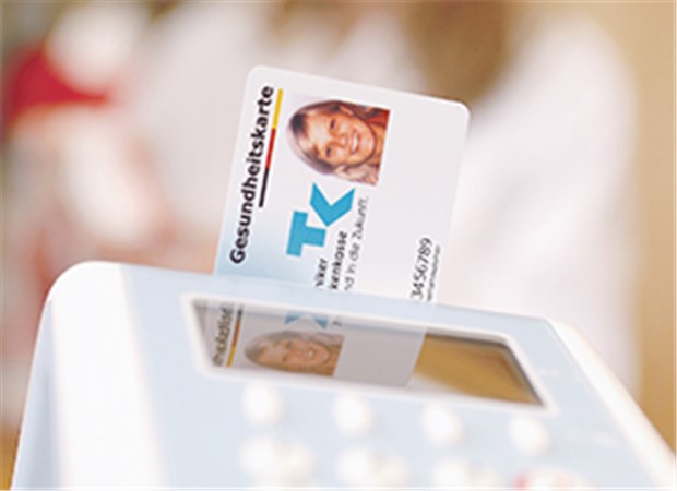 E-Card kommt: Bis Oktober braucht jede Praxis neue Kartenleser Für die neuen Karten brauchen Ärzte neue Lesegeräte.