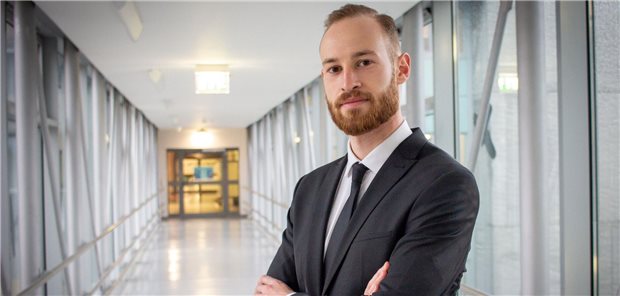 Fakultätspreis für Promotion zu HIV Für seine Dissertation ausgezeichnet: Dr. Stefan Scheller.