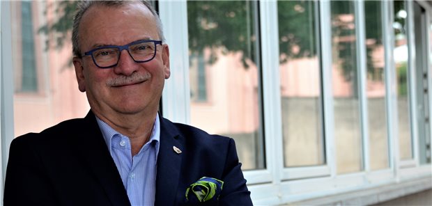 Matheis bleibt Präsident der Ärztekammer Rheinland-Pfalz Für weitere fünf Jahre im Amt bestätigt: der Präsident der Landesärztekammer Rheinland-Pfalz Dr. Günther Matheis.