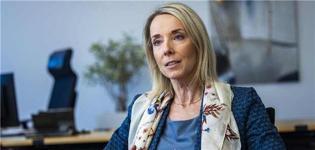 Stoff-Ahnis übernimmt Vizevorsitz im GKV-Spitzenverband GKV-Managerin auf der Überholspur: Stefanie Stoff-Ahnis.