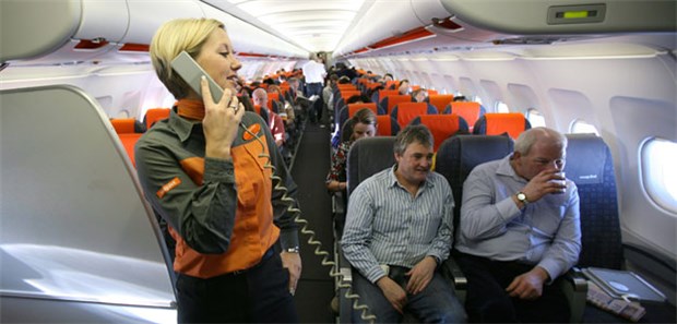 Gefährliche Luft? Seit Jahren häufen sich Berichte über Zwischenfälle, die möglicherweise auf giftige Dämpfe in Flugzeugkabinen zurückgehen.