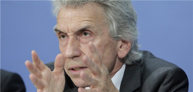 „Gefahr für die Funktionstüchtigkeit der Haus- und Facharztverträge ist groß“:Baden-Württembergs AOK-Vorstandschef Dr. Christopher Hermann. 