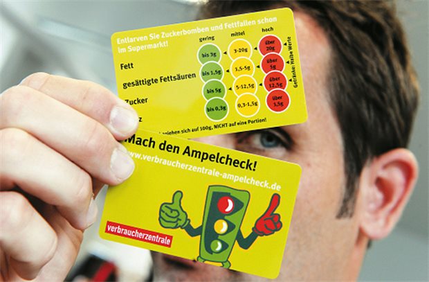 EU debattiert über Nährwert-Ampel auf Lebensmitteln Geht es nach dem Willen vieler Europaparlamentarier, sollen Verpackungen mit einer Nährwertampel ähnlich wie dieser versehen werden.