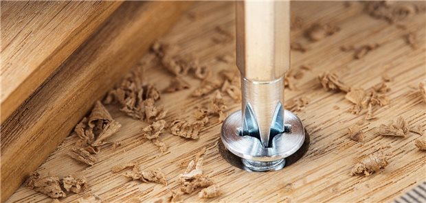 Geht es noch ein paar Umdrehungen weiter, oder ist die Schraube schon überdreht? Zumindest bei der Regulierung kann die Schraube kaum noch weiter gedreht werden.