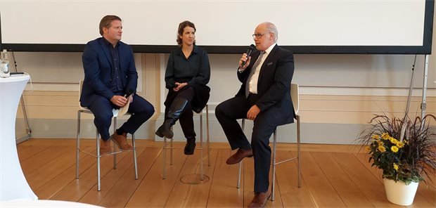 Kippels, Seitzel und Moderator Bröcker auf dem Parlamentarischen Abend der DEGAM.