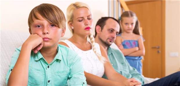 „Irrsinnig Menschlich“ bringt psychische Gesundheit ins Klassenzimmer Geht es zuhause ziemlich verrückt zu? Beim Schultag des Vereins „Irrsinnig Menschlich“ berichten Kinder von schönen und nervigen Dingen in der Familie.