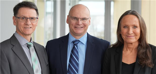 Geht hart mit der Berliner Gesundheitspolitik ins Gericht: Der KVB-Vorstand: Dr. Christian Pfeiffer, Dr. Peter Heinz und Dr. Claudia-Ritter-Rupp (v.l.).