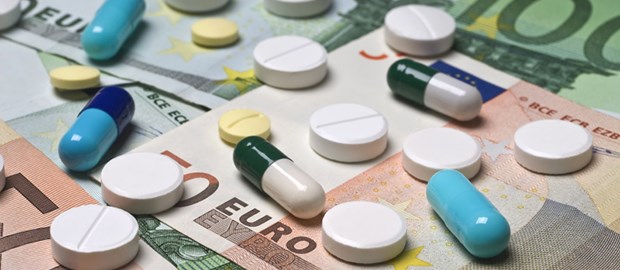 Großpackungen treiben Ausgaben Geld für Arzneien: Im ersten Halbjahr 2012 floss mehr als im Vorjahr.
