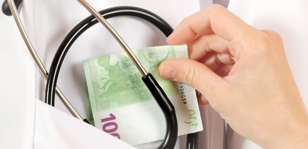 Transparenz - Ärzte halten Schlüssel in der Hand Geldliche Zuwendungen an Ärzte können Pharmaunternehmen nur offenlegen, wenn der Arzt zustimmt.