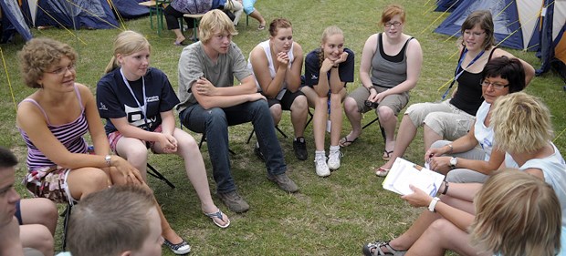 Zeit für Gespräche über das Leben mit Diabetes Gemeinsam über das Leben mit Diabetes reden: In den Gesprächskreisen im Camp D können sich junge Diabetiker austauschen.