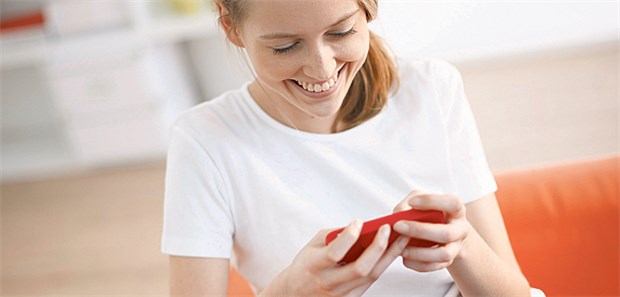 Generation mobil: Rund 90 Prozent der Teenager besitzen ein Smartphone. Jeder sechste Jugendliche hat auch einen eigenen Tablet-PC.