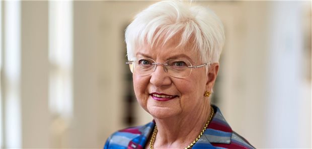 Besser vorbereitet in die nächste Krise? Gerda Hasselfeldt ist seit 2018 Präsidentin des Deutschen Roten Kreuzes. Sie ist die erste Frau, die dieses Amt übernommen hat.
